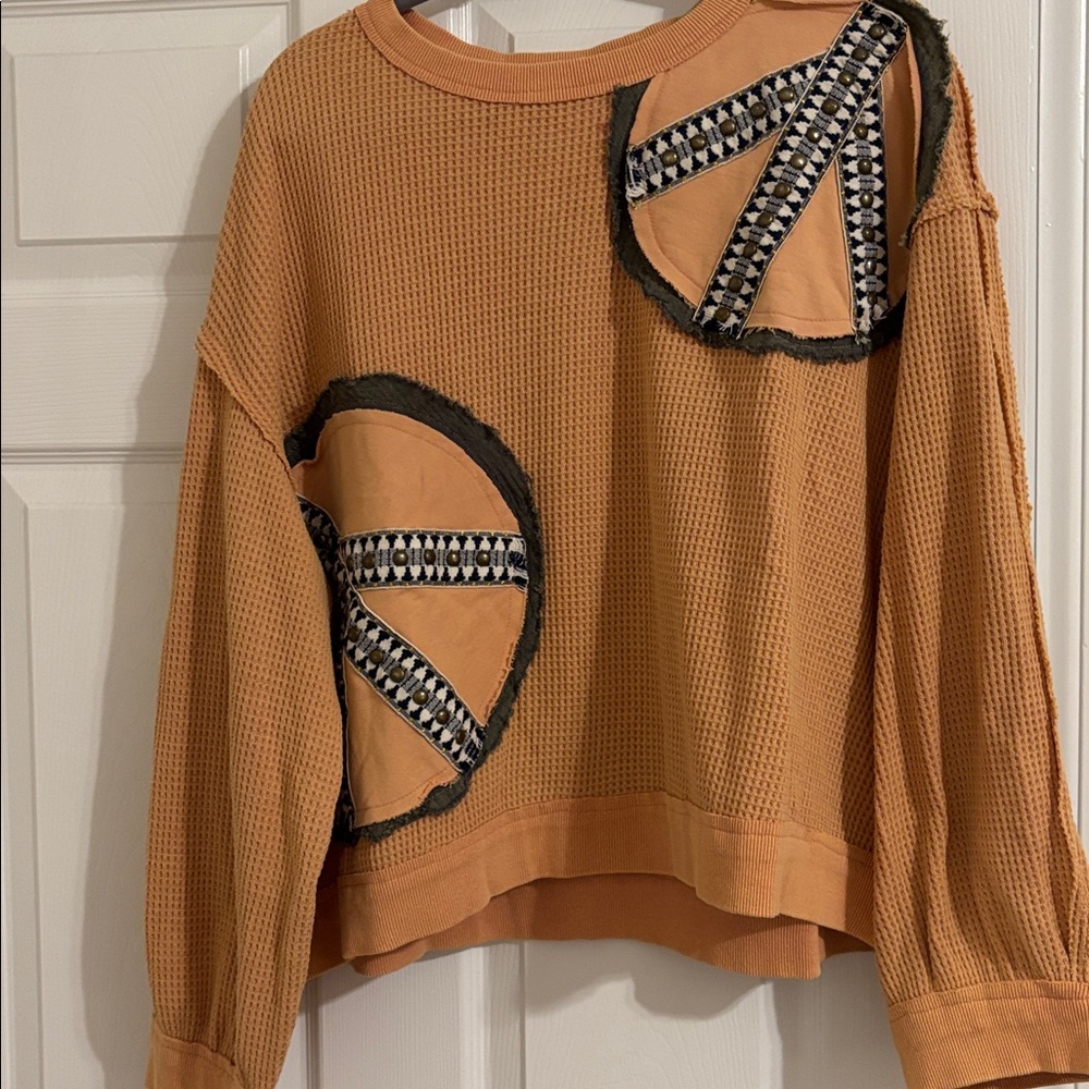 Embellished Peach Waffle Knit shirt with Studded Patch - Picture 3 of 4